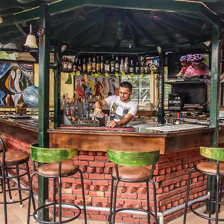 Sarigul Lägenhetshotell İçmeler